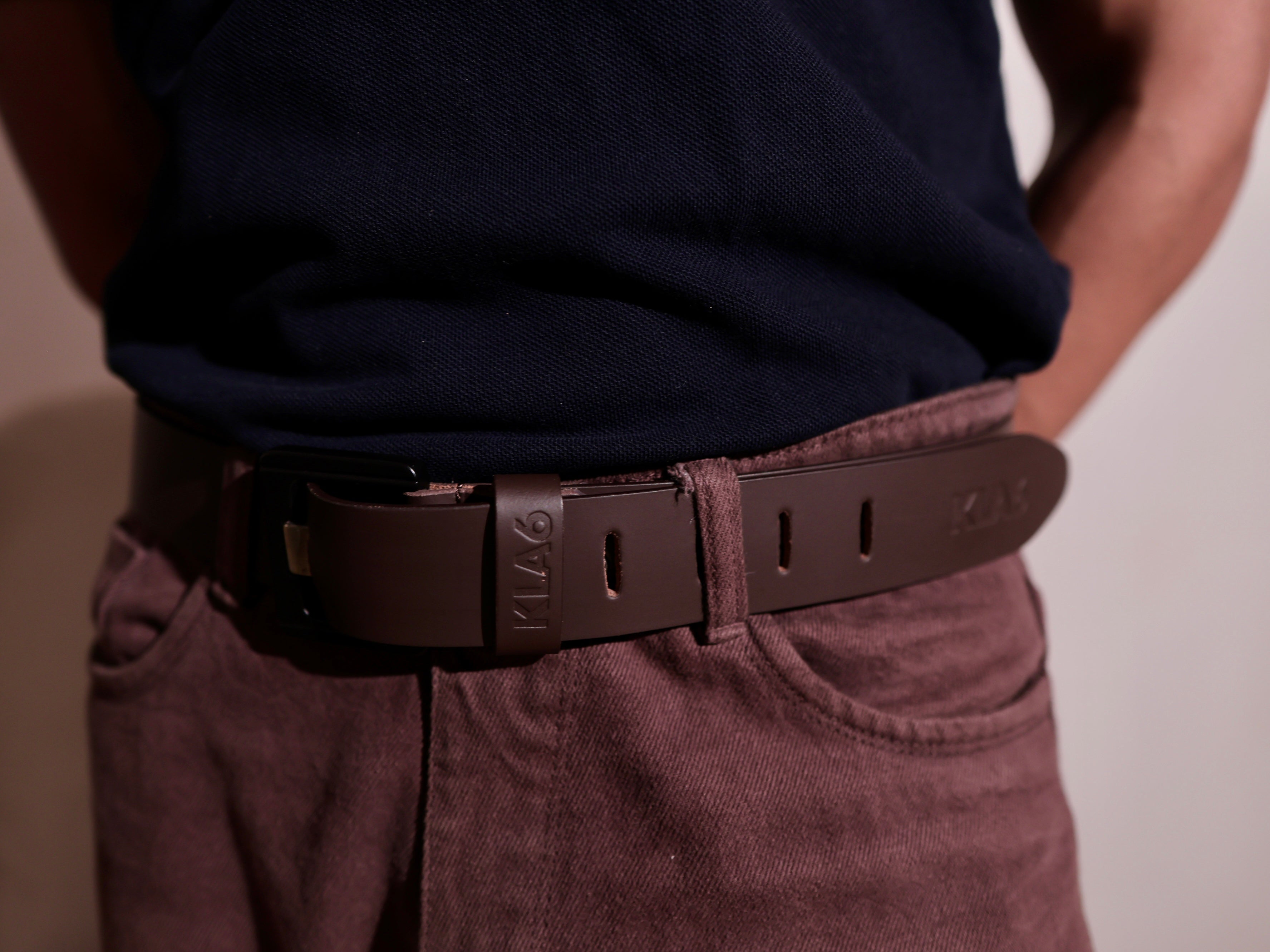 Heritage Loop Leather Belt Dark Brown