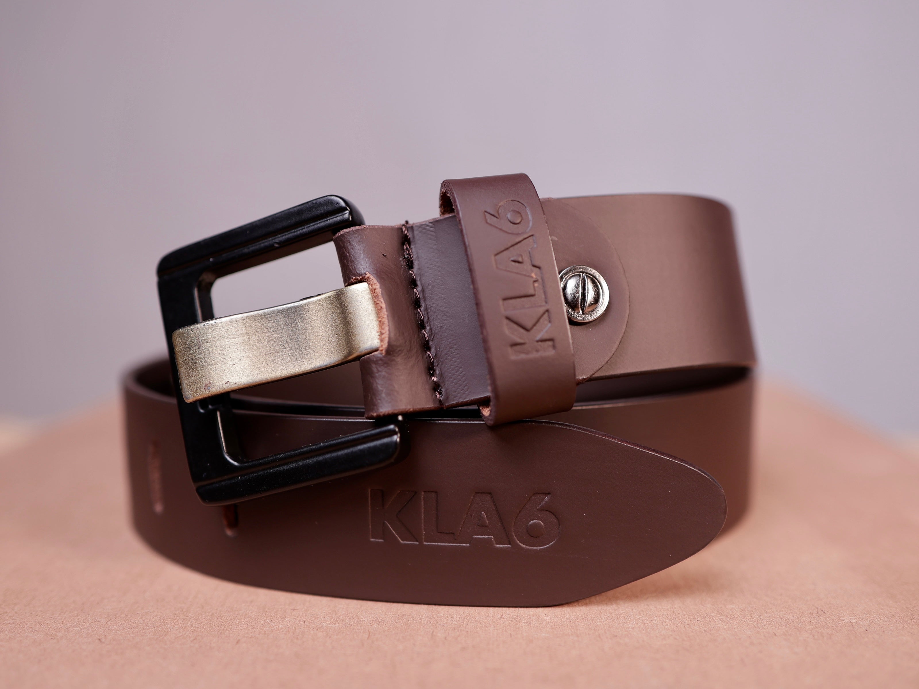 Heritage Loop Leather Belt Dark Brown