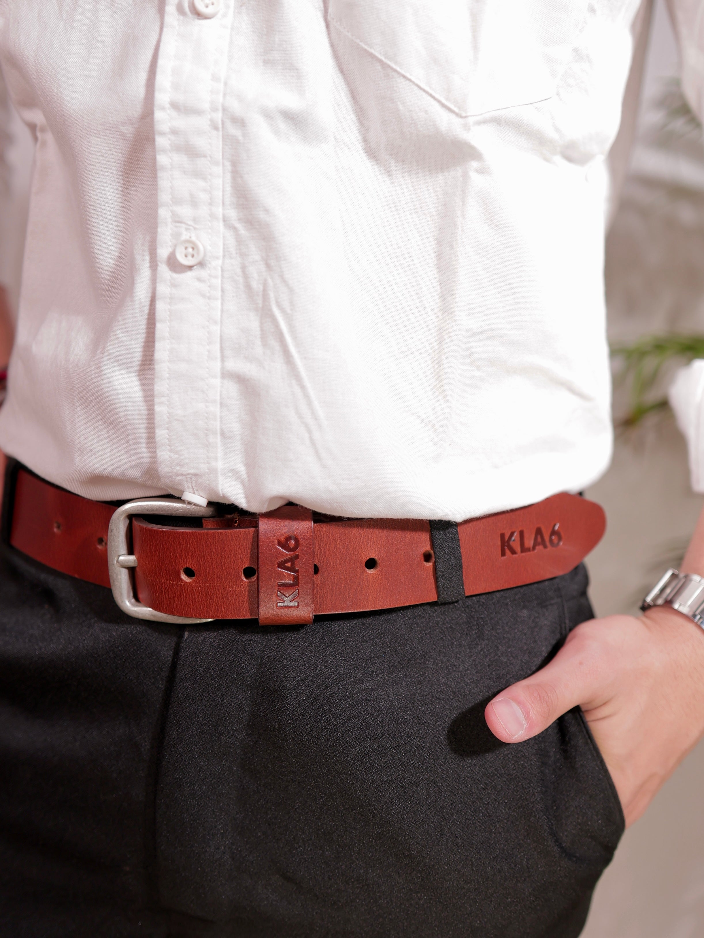 Heritage Loop Leather Belt Brown